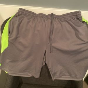 Mens Under Armour athletic short